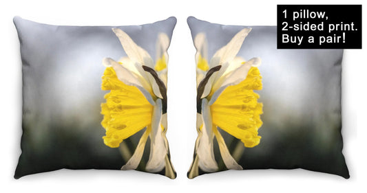 Daffodil Beefy Throw Pillow